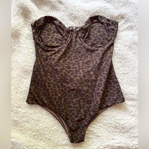 Acacia sahara one piece size S